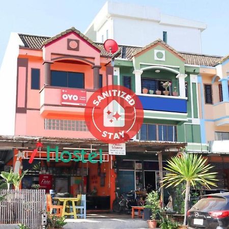 Oyo 586 I Hostel Phuket מראה חיצוני תמונה