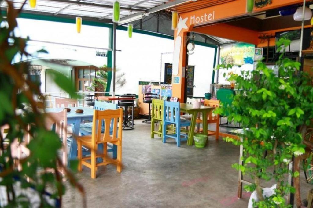 Oyo 586 I Hostel Phuket מראה חיצוני תמונה