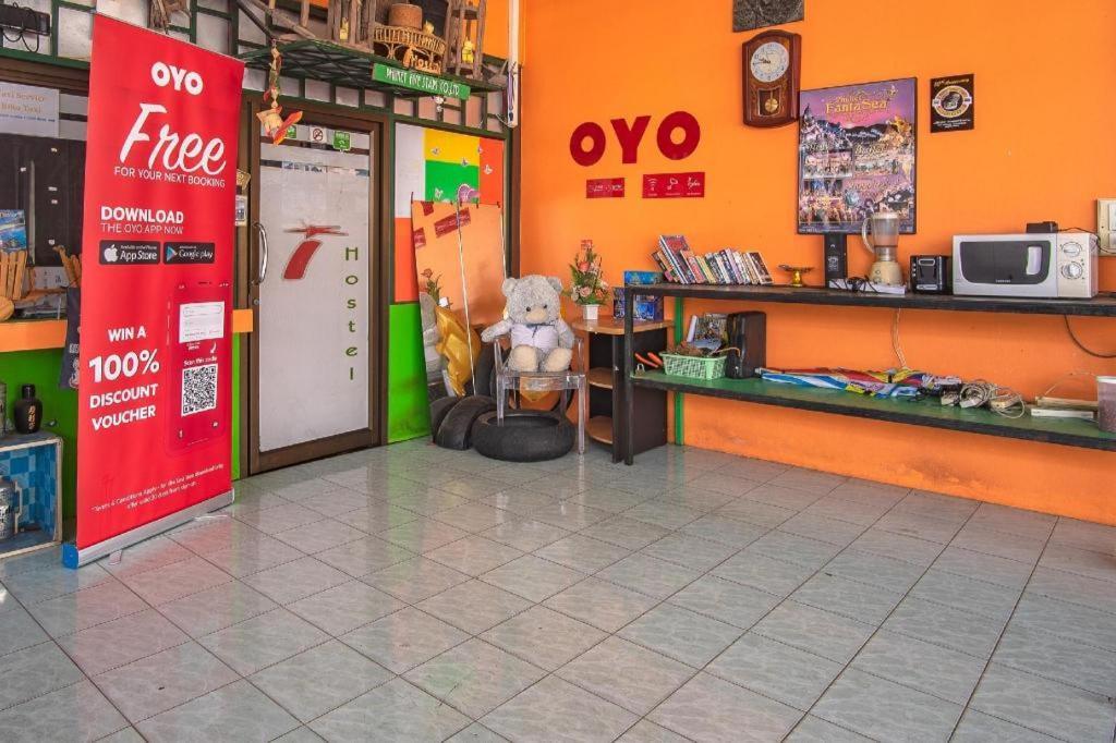 Oyo 586 I Hostel Phuket מראה חיצוני תמונה