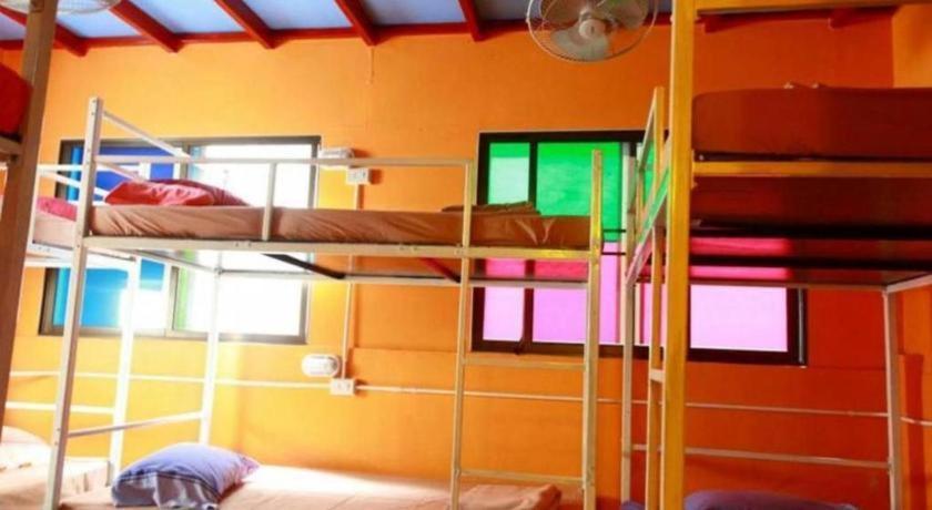 Oyo 586 I Hostel Phuket מראה חיצוני תמונה