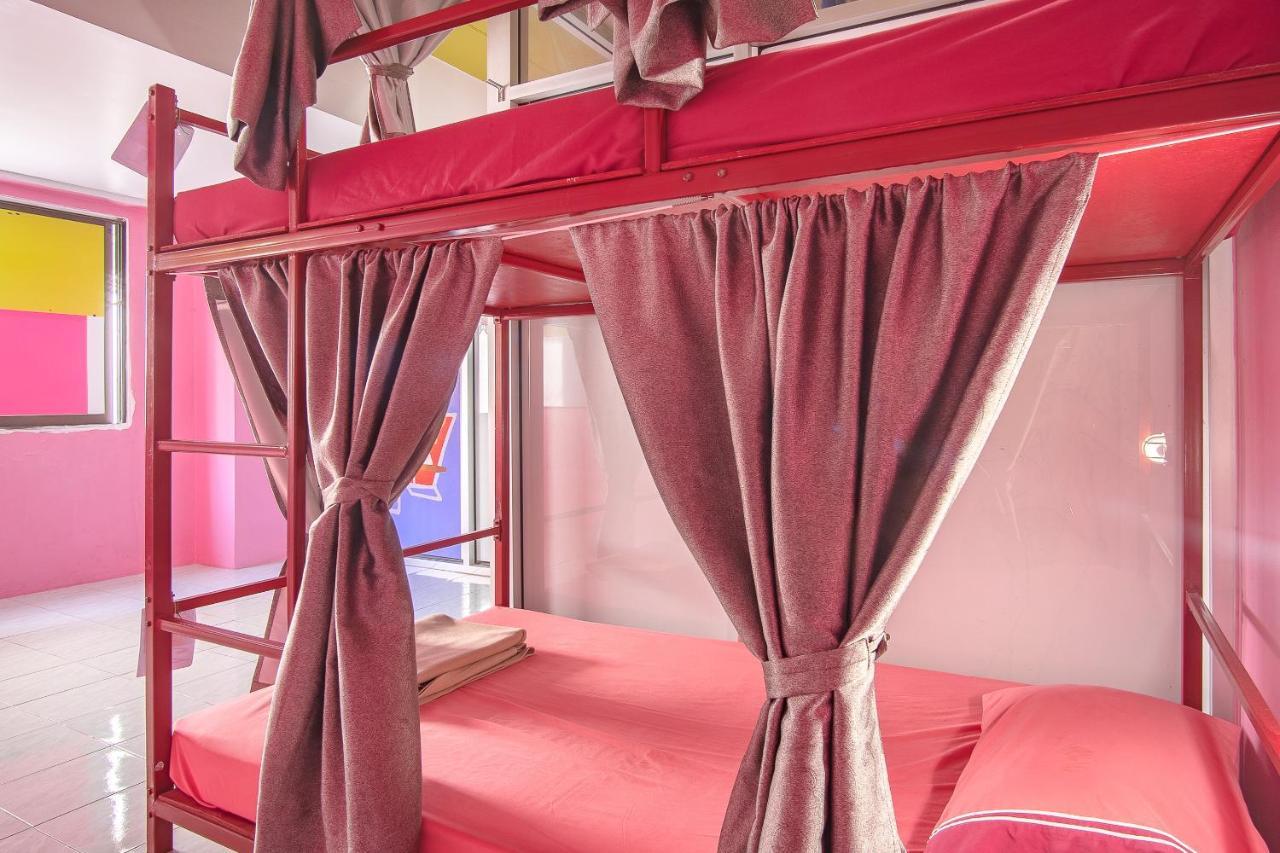 Oyo 586 I Hostel Phuket מראה חיצוני תמונה